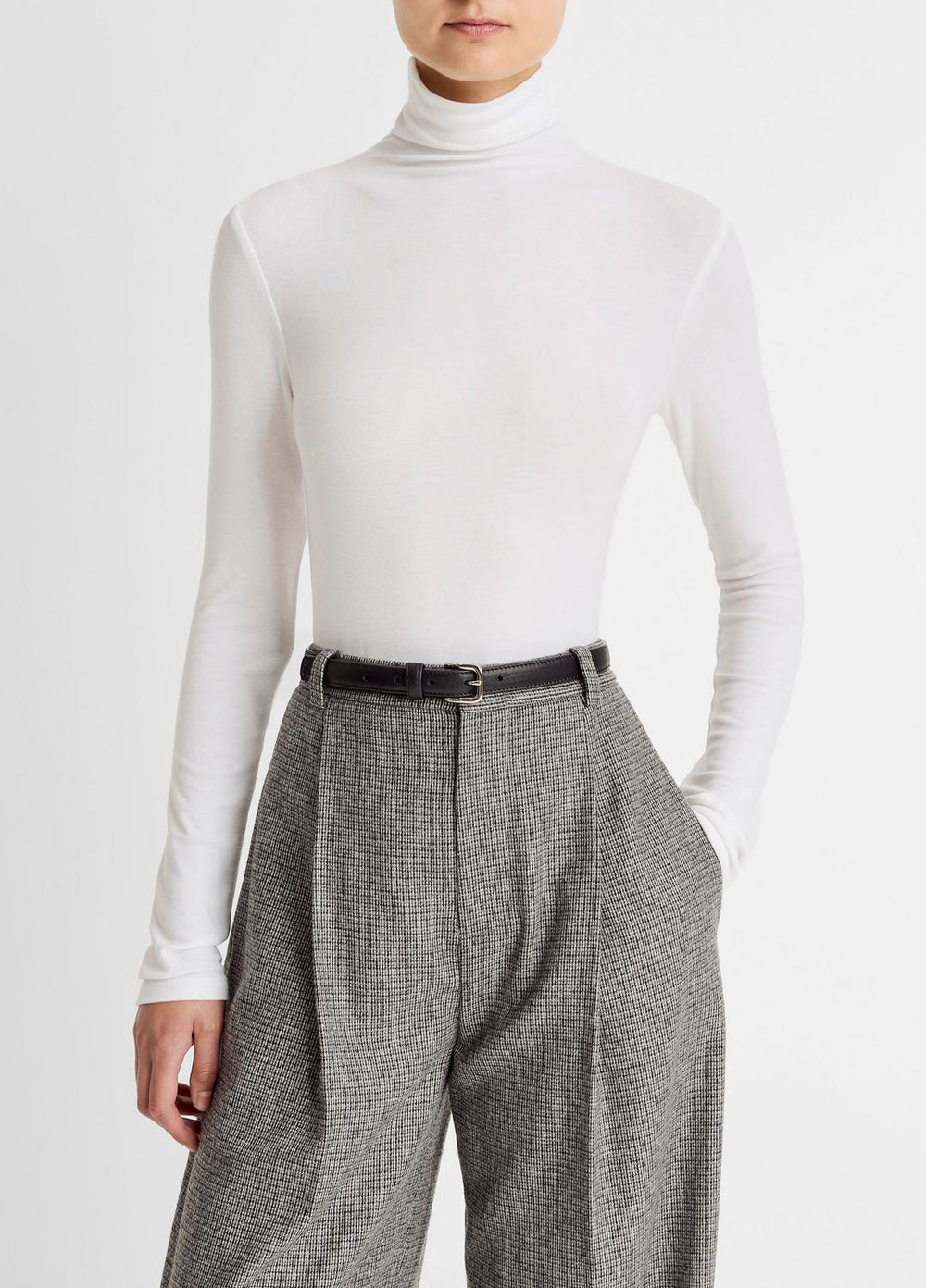 Essential Long-Sleeve Turtleneck Top in Long Sleeve - OFF WHITE