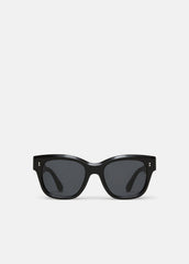 Chimi 07 Sunglasses in Sunglasses - BLACK