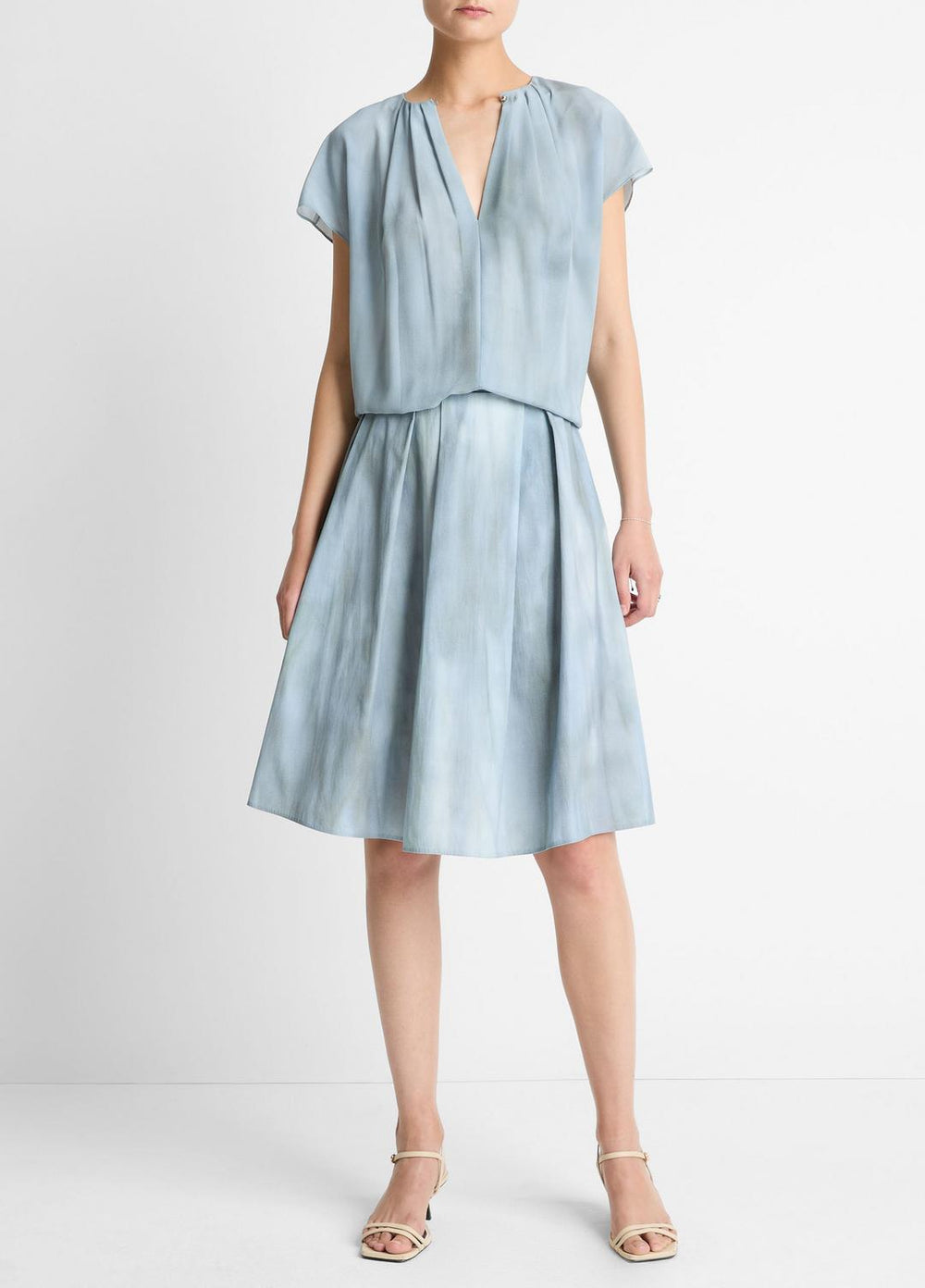 Washed Ombré Silk Gathered Cap-Sleeve Blouse in Short Sleeve - AZURA WASH