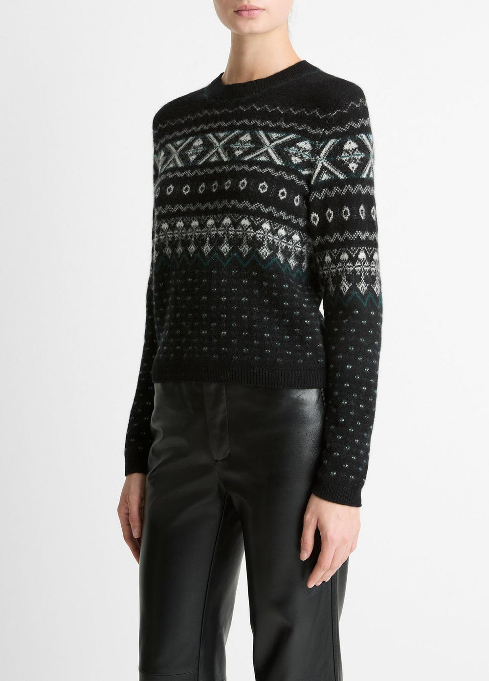 Fair Isle Plush Cashmere Sweater in Crew Neck - BLACK/WHITE COMBO