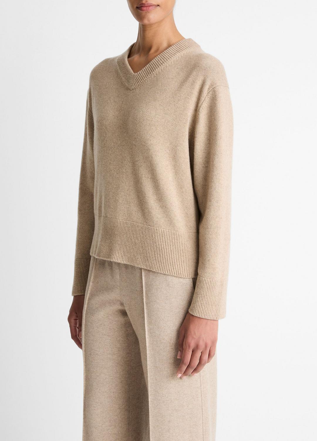 Wool-Cashmere V-Neck Sweater in V-Neck - HEATHER MARZIPAN