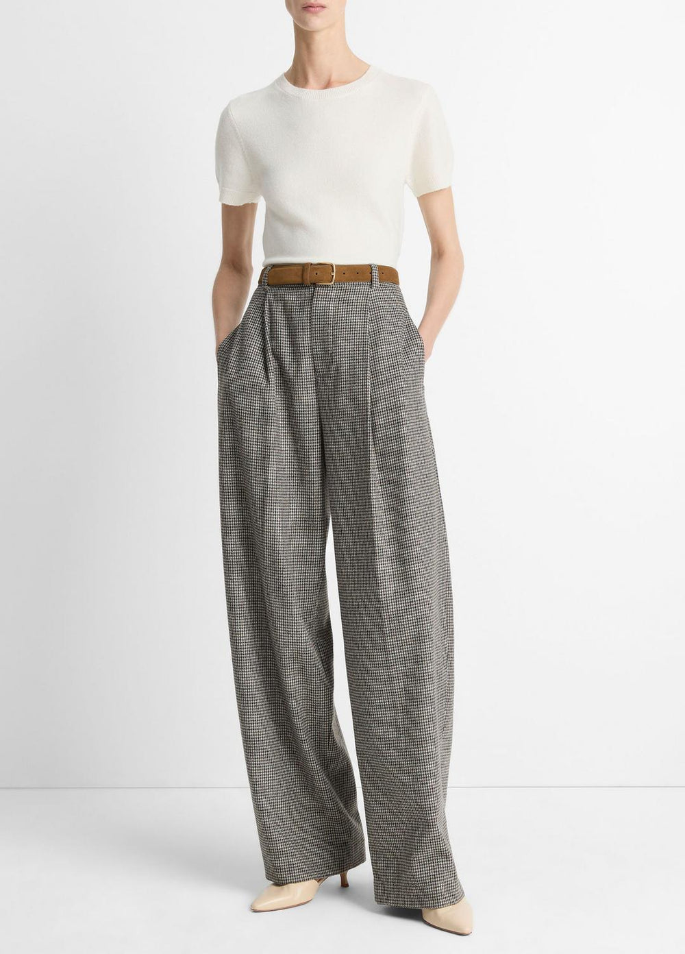 Wool & Cashmere-Blend Short-Sleeve Sweater in Crew Neck - OFF WHITE