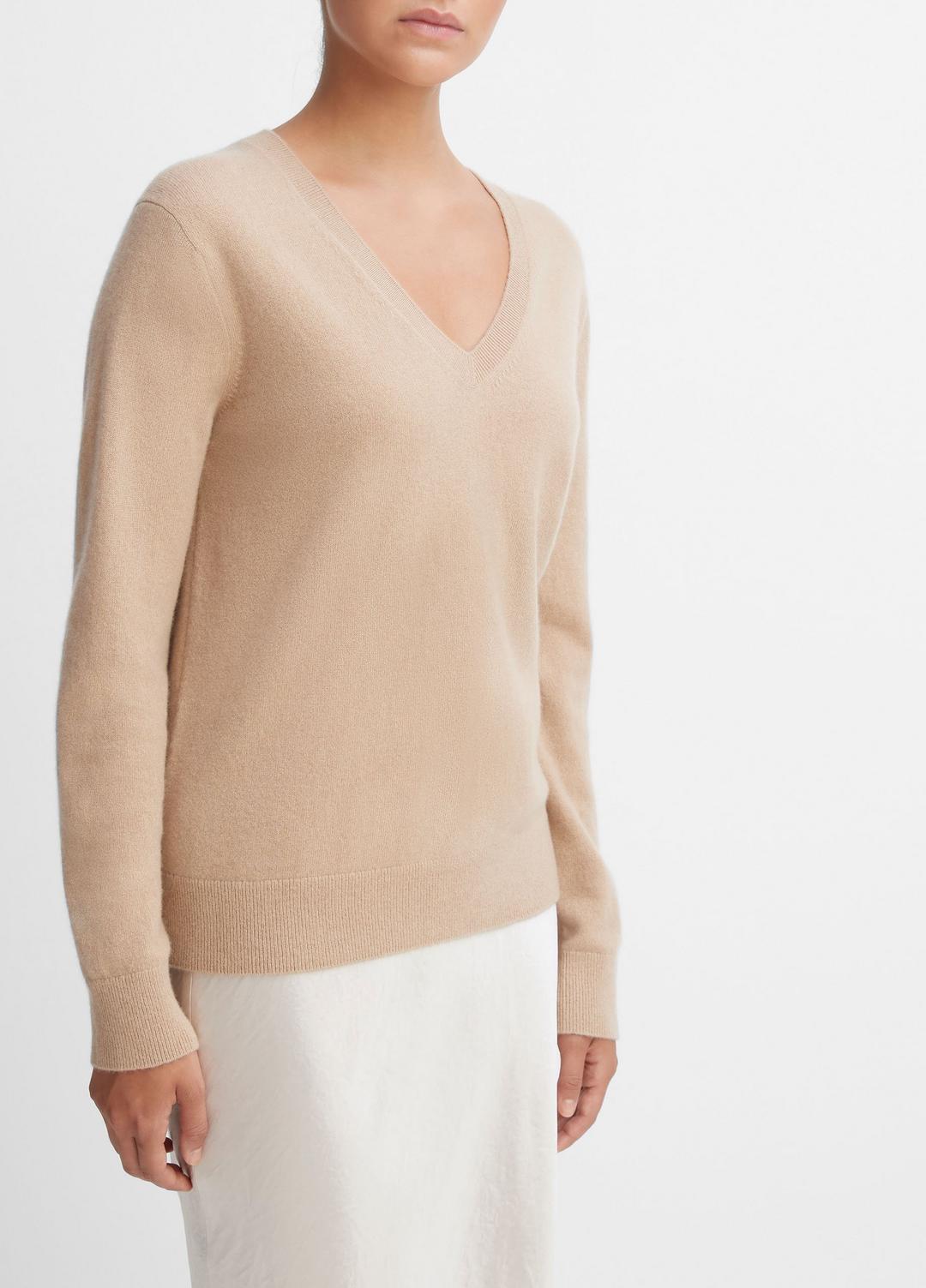 Cashmere Weekend V-Neck Sweater in V-Neck - CAMEL