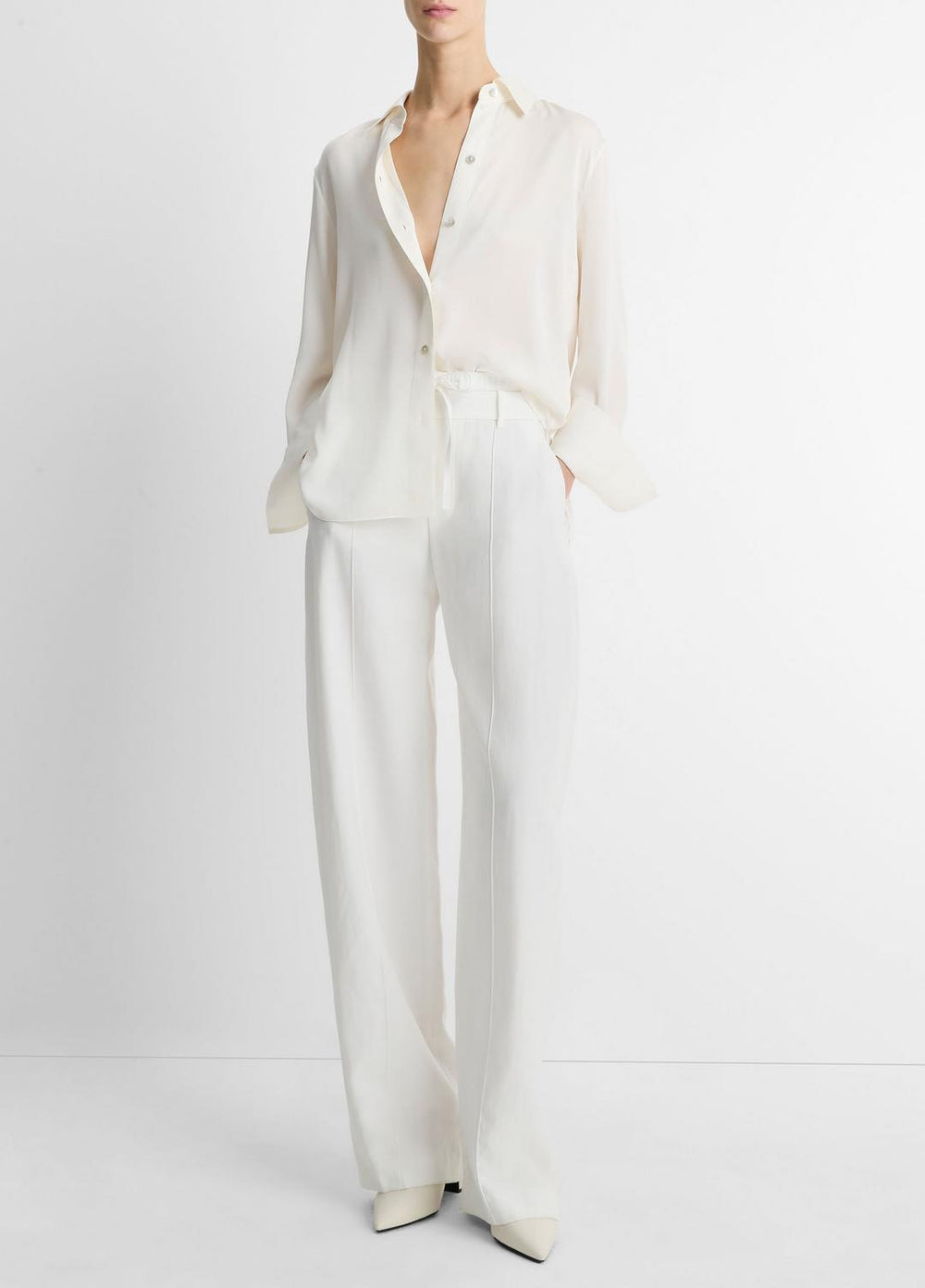 Stretch-Silk Button-Front Blouse in Long Sleeve - OFF WHITE