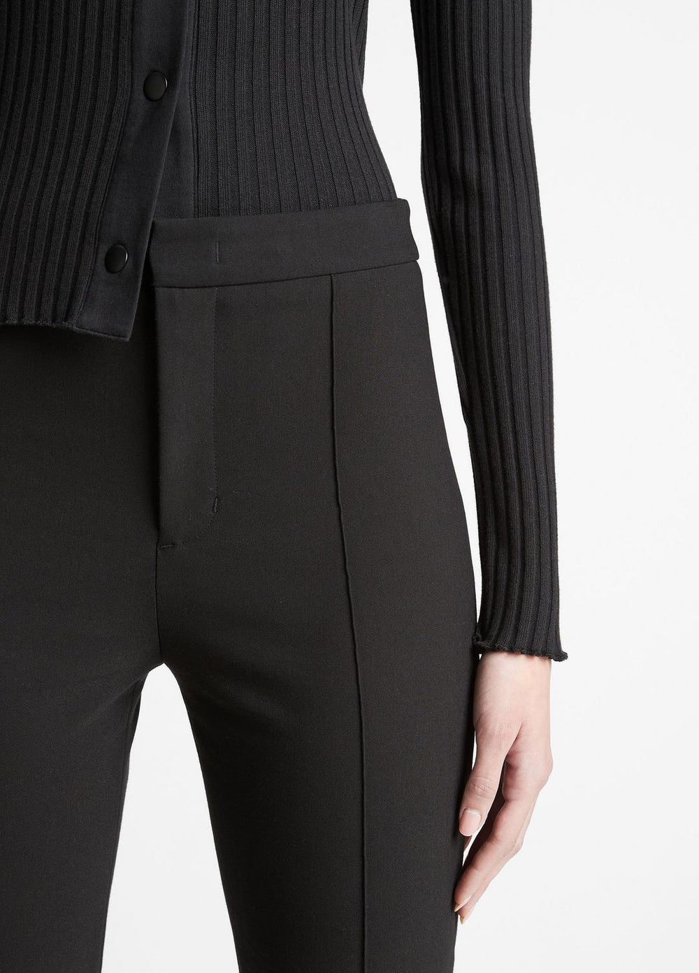 Slim-Fit Capri in Pants - BLACK