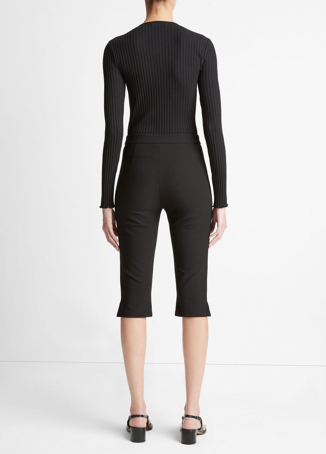 Slim-Fit Capri in Pants - BLACK