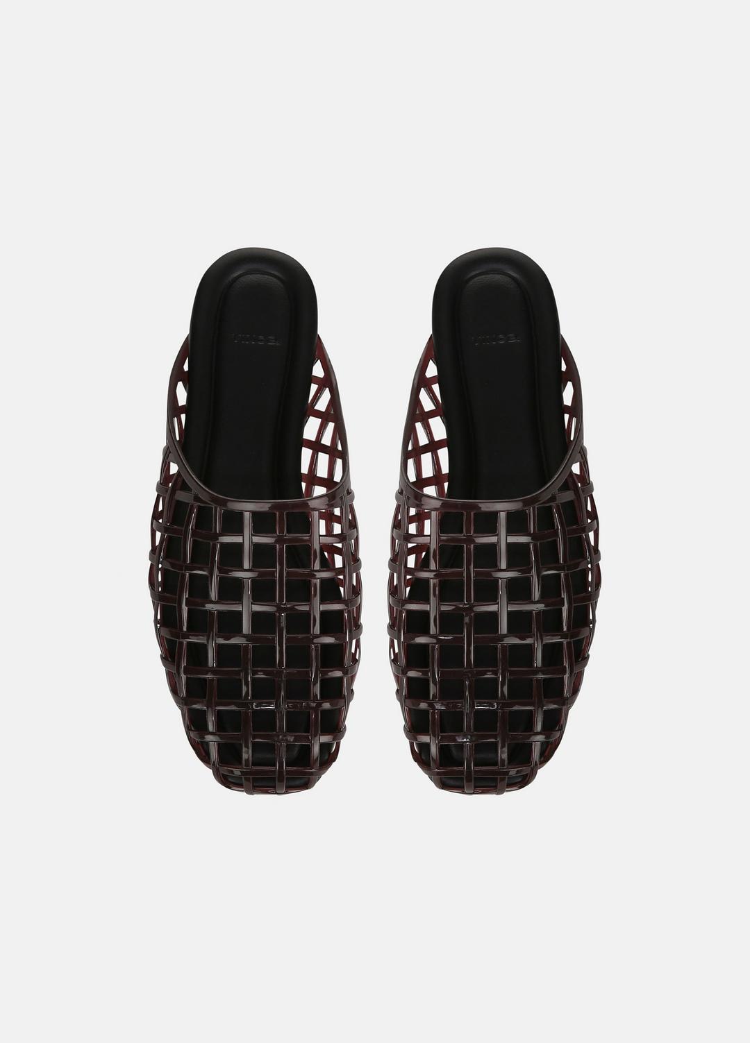 Barcelona Jelly Sandal in Sandals - GANACHE
