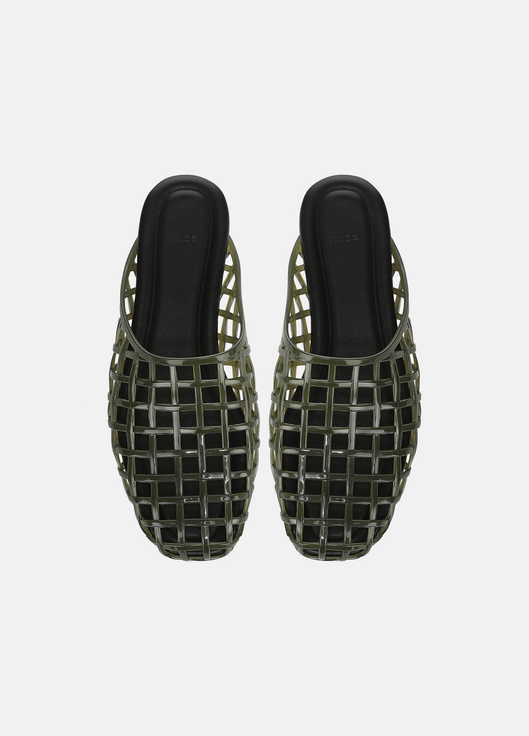 Barcelona Jelly Sandal in Sandals - CHIVE
