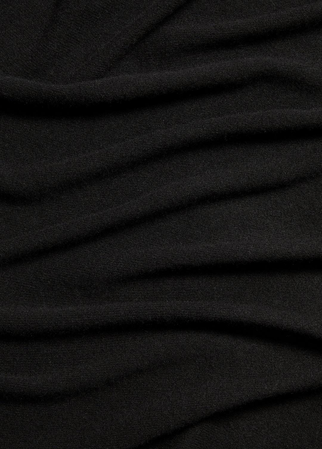 Plush Cashmere Blanket Wrap in Scarves & Hats - BLACK