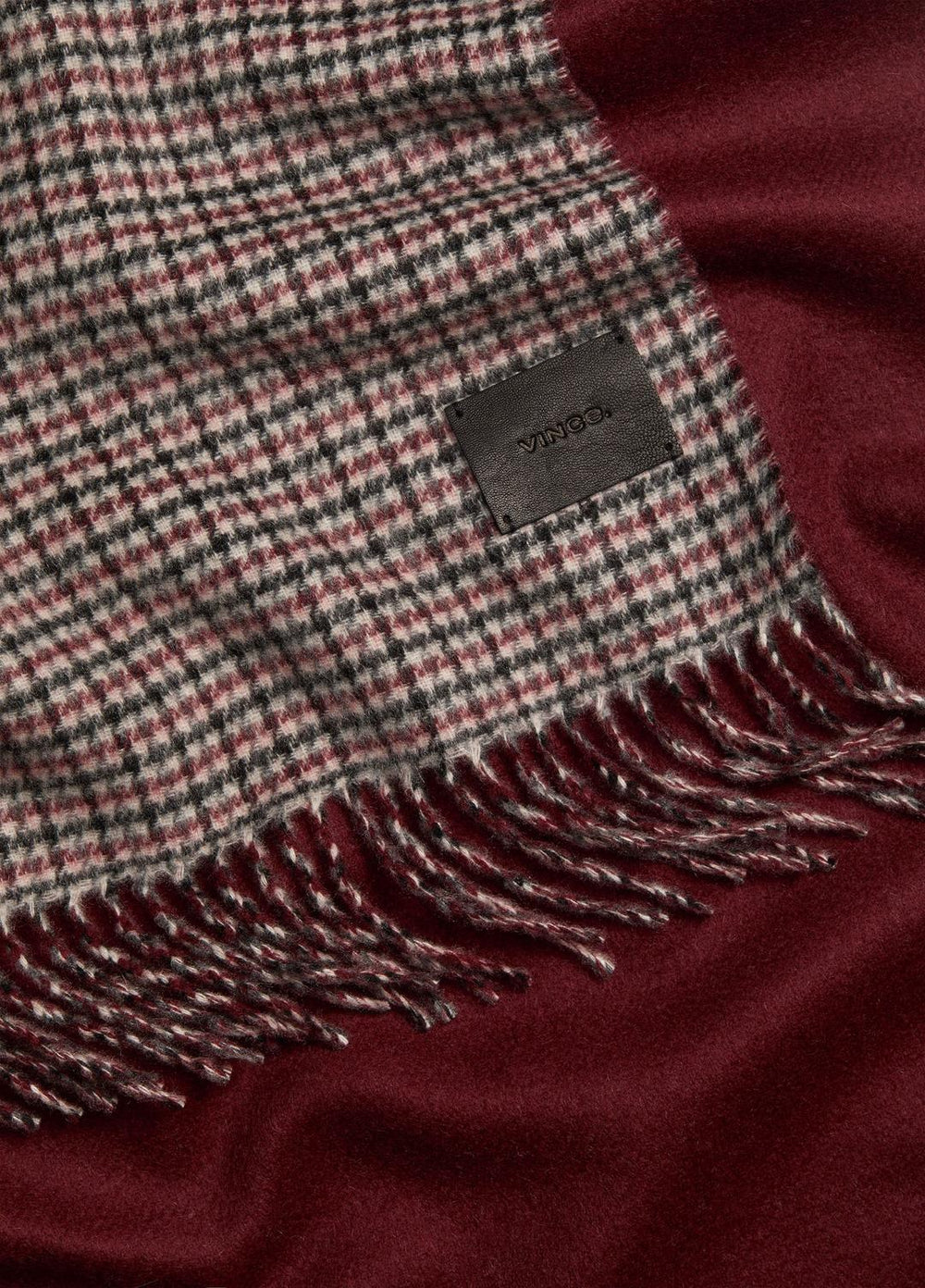 Micro-Houndstooth Cashmere Scarf in Scarves & Hats - BORDEAUX