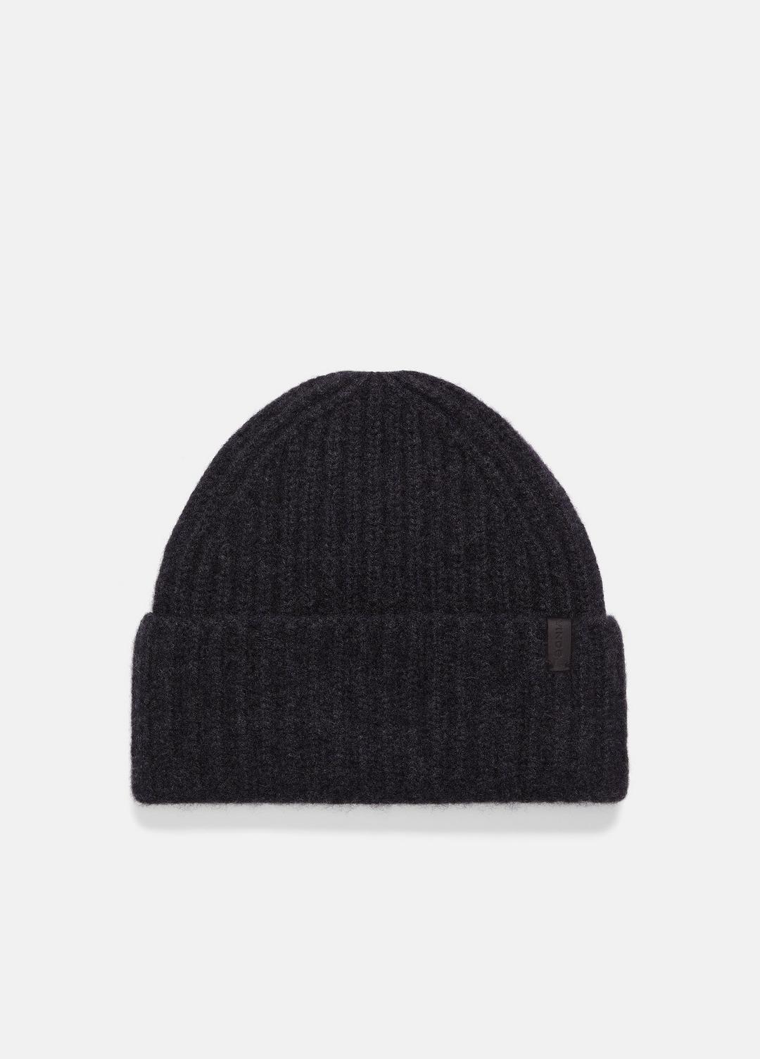 Plush Cashmere Chunky-Knit Beanie in Scarves & Hats - H CHARCOAL