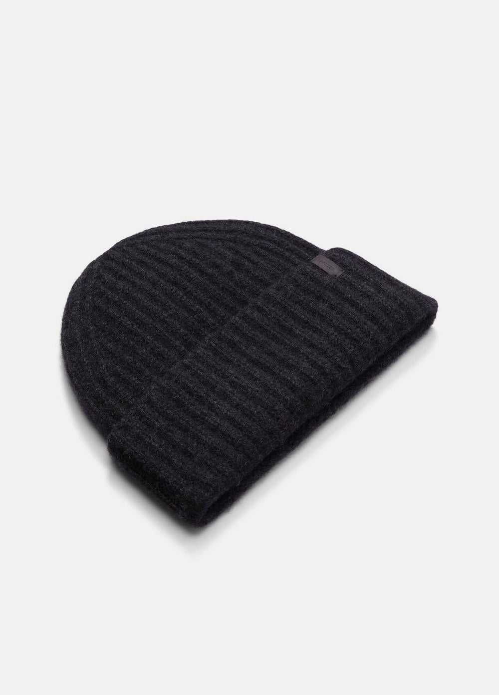 Plush Cashmere Chunky-Knit Beanie in Scarves & Hats - H CHARCOAL