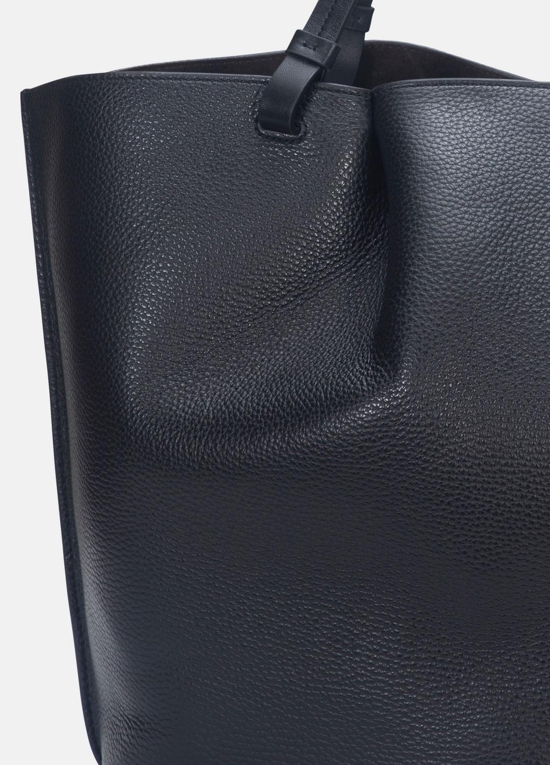 Ava Leather Tote in Handbags - BLACK