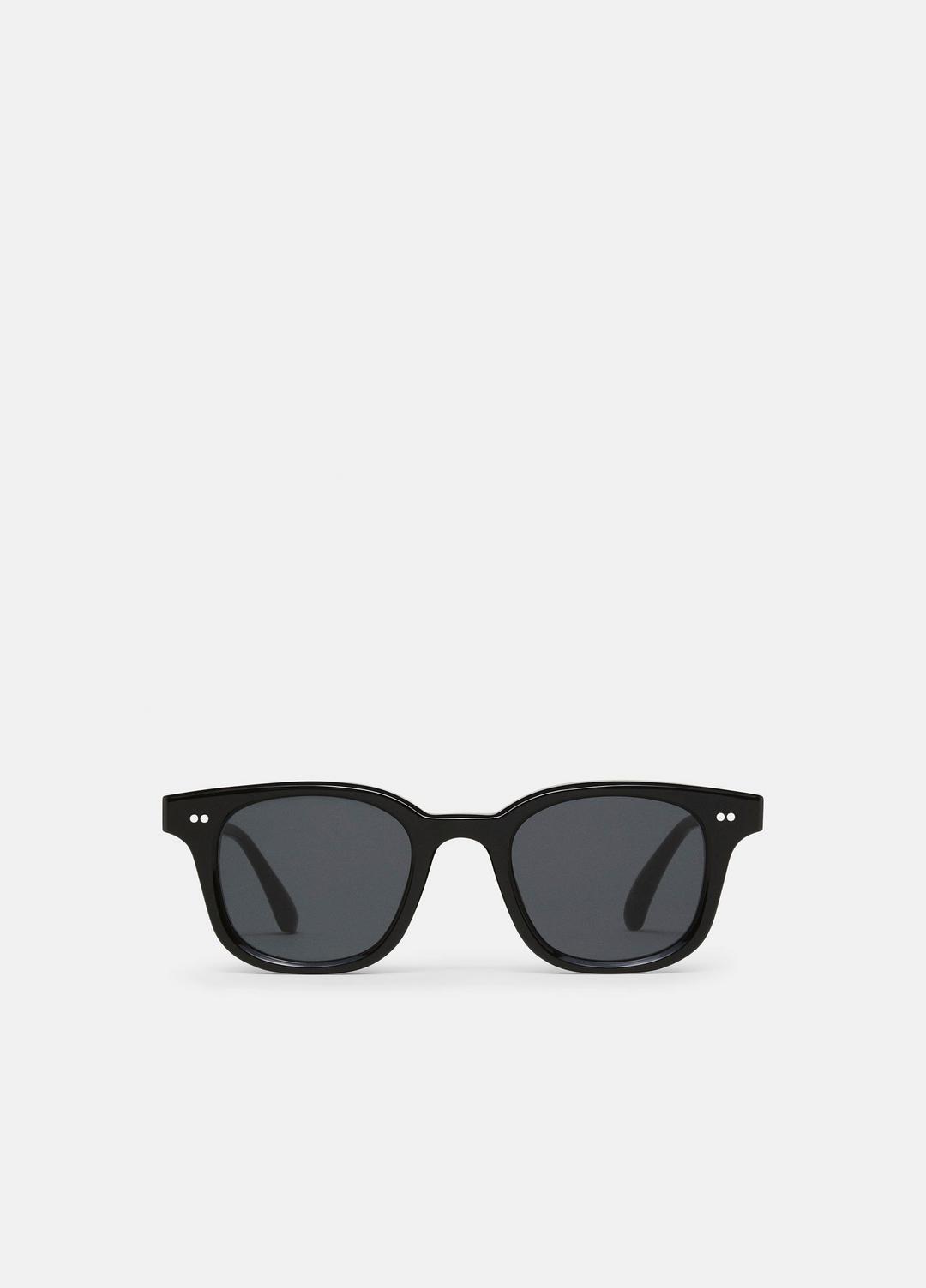 Chimi 02 Sunglasses in Sunglasses - BLACK