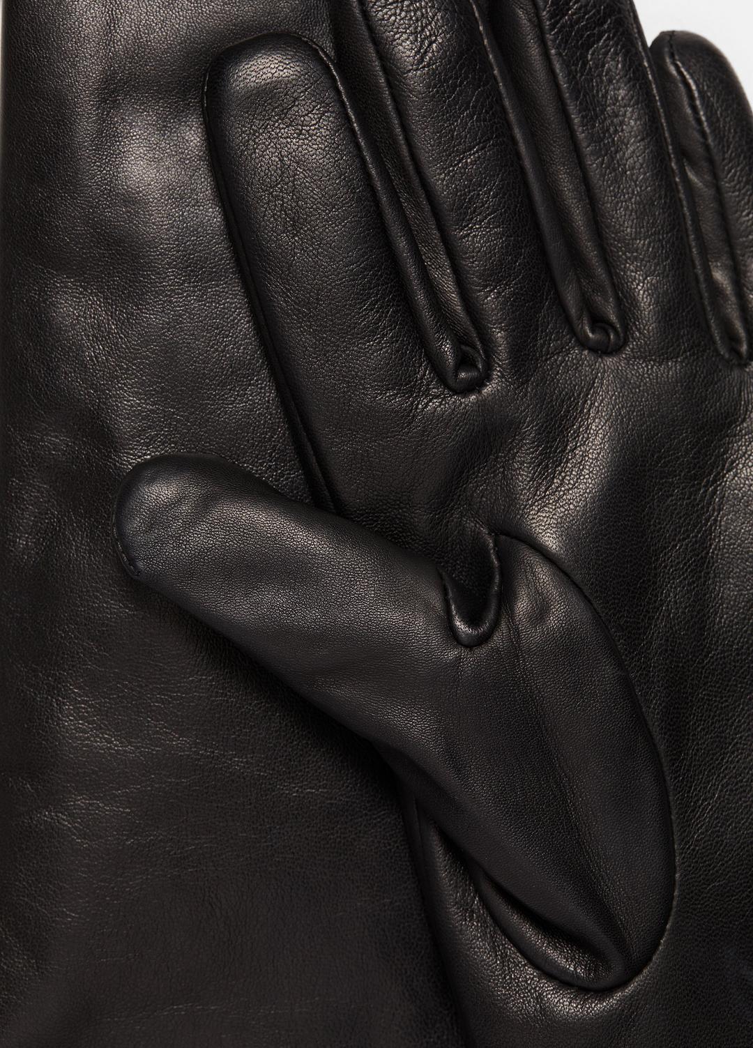 Cashmere-Lined Medium Leather Glove in Gloves - BLACK
