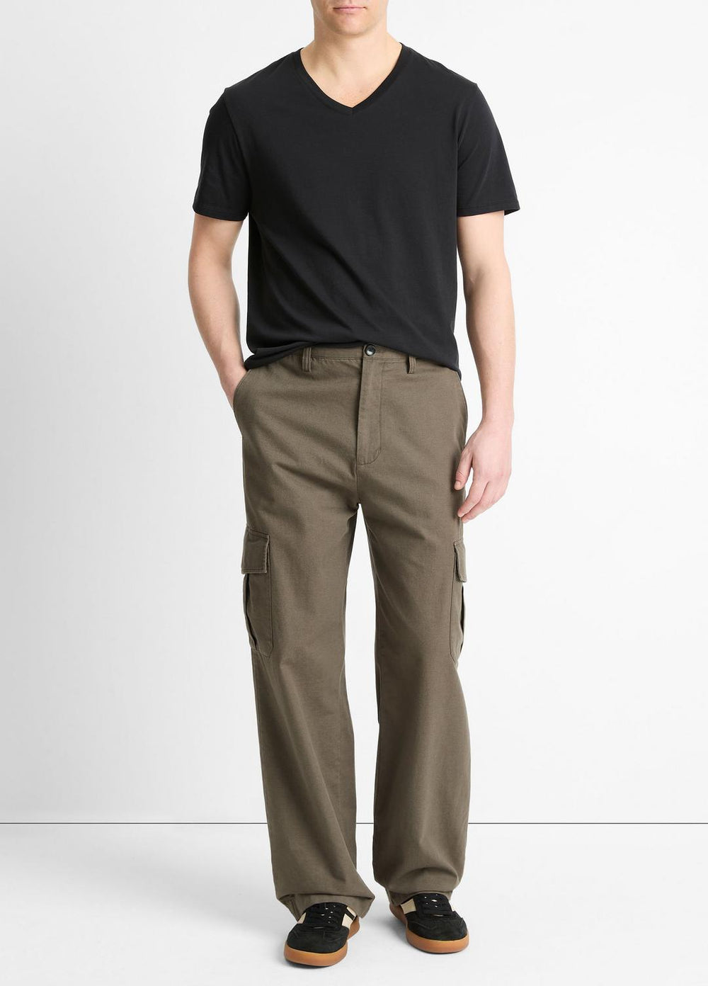 Pima Cotton V-Neck T-Shirt in Short Sleeve - BLACK