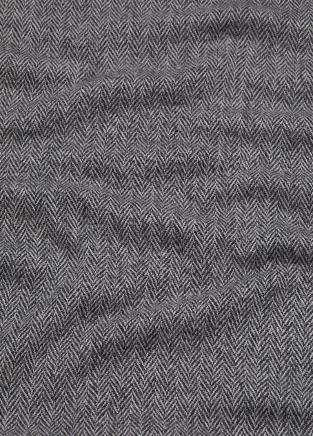 Herringbone Cashmere Scarf in Scarves & Hats - WHITE/BLACK