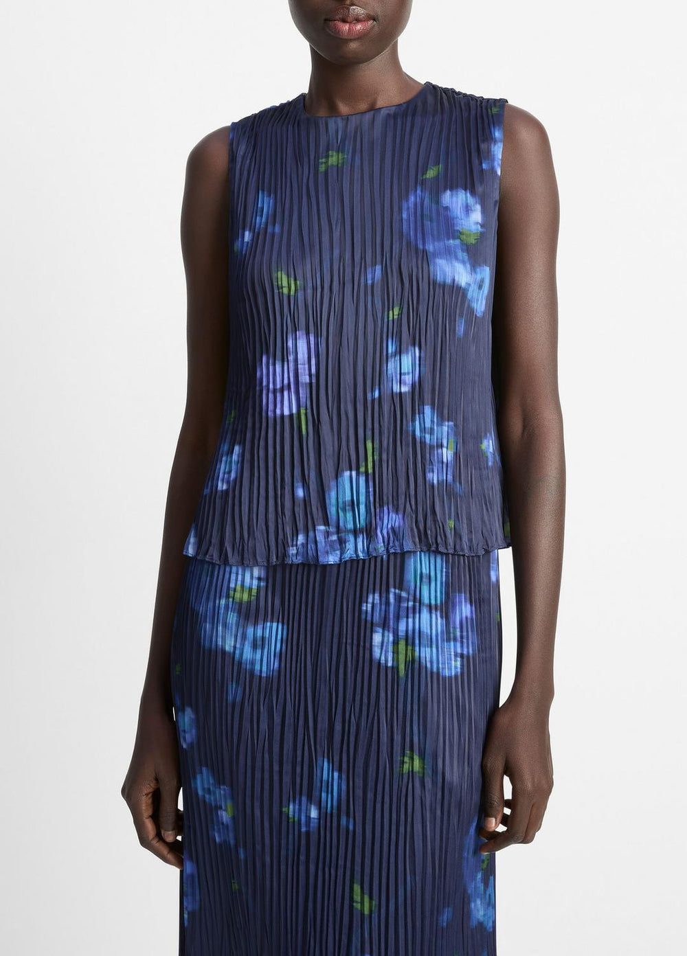 Poppy Blur Crushed Satin Shell in Shirts & Tees - MIDNIGHT