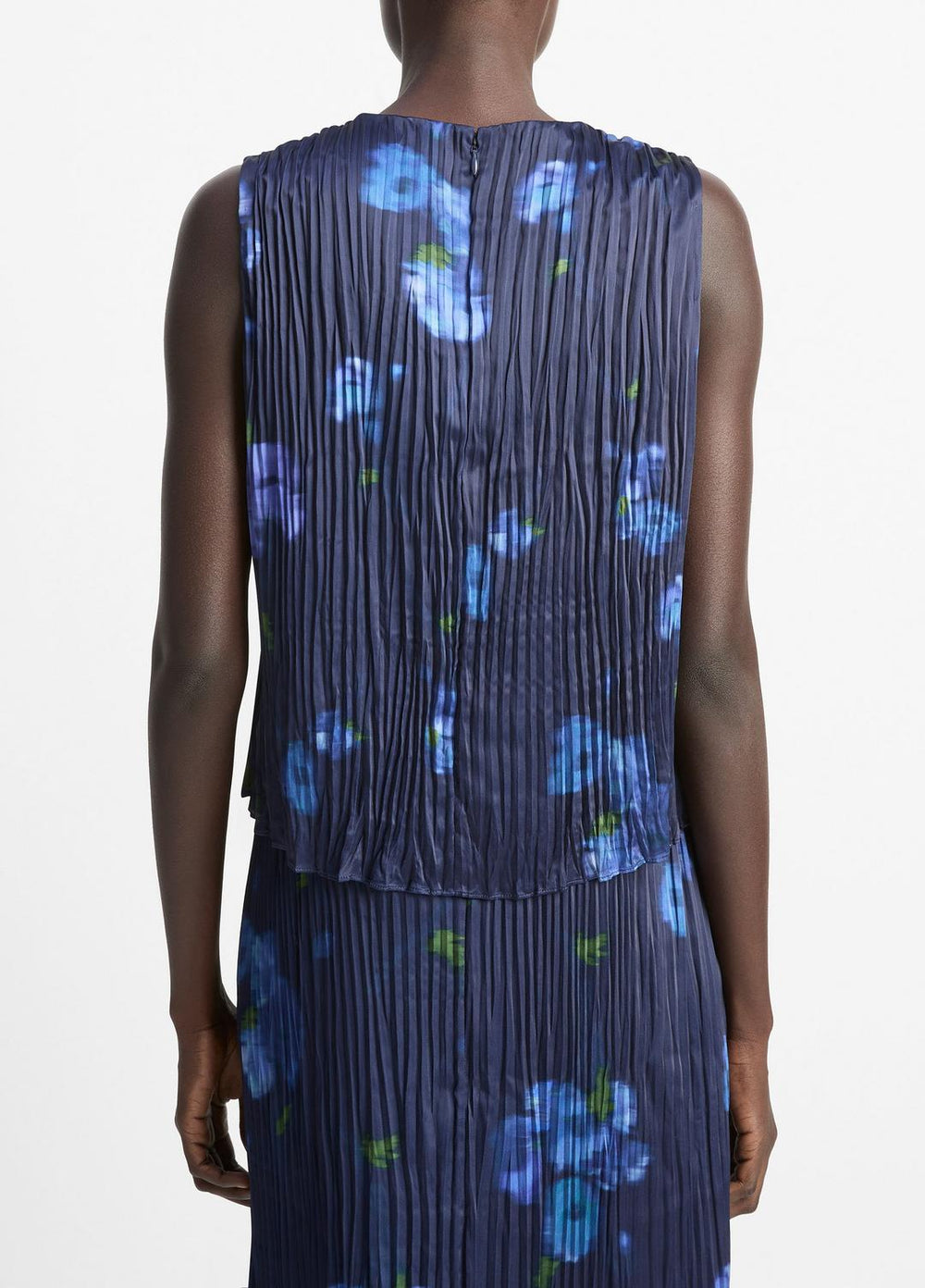 Poppy Blur Crushed Satin Shell in Shirts & Tees - MIDNIGHT